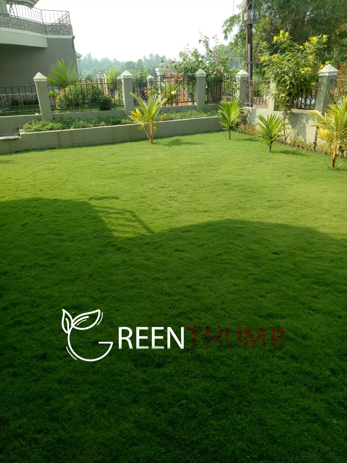 Garden edging and border detail villa Alibag